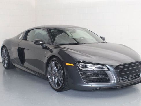 Used 2014 Audi R8 V10 plus image 1