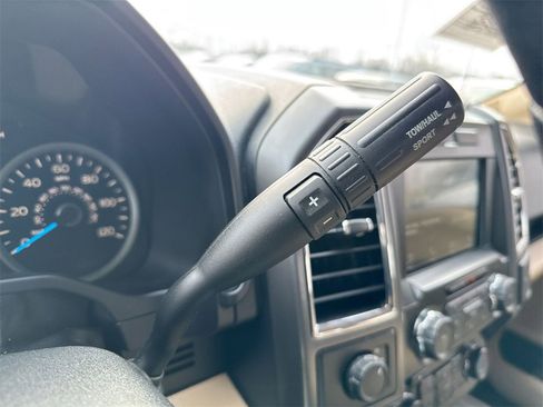 Used 2016 Ford F150 XLT w/ Equipment Group 302A Luxury image 20