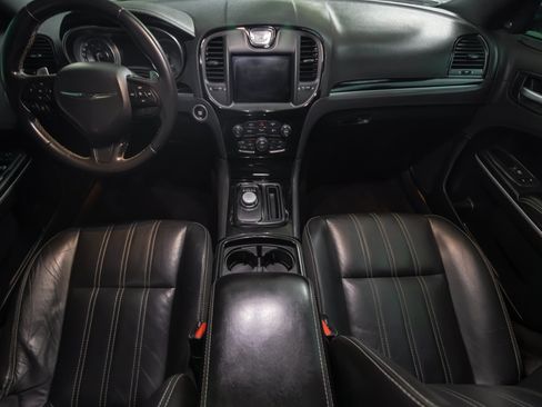 Used 2021 Chrysler 300 S w/ S Model Appearance Package RWD image 53