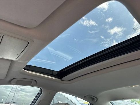 Used 2020 Honda Accord EX image 9