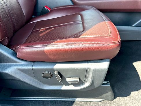 Used 2023 Ford Expedition Limited image 26