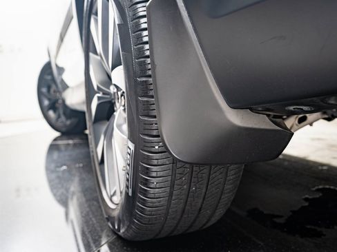 Used 2022 Land Rover Discovery Sport SE image 36