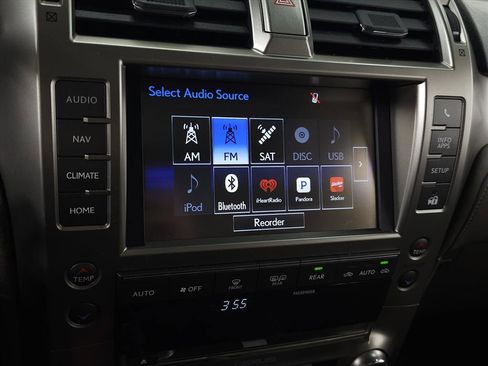 Used 2017 Lexus GX 460 image 22