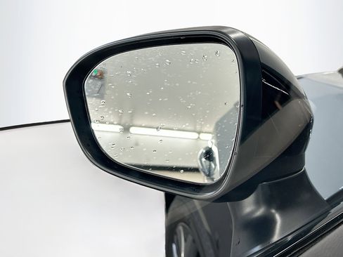 Used 2024 Nissan Ariya AWD image 16