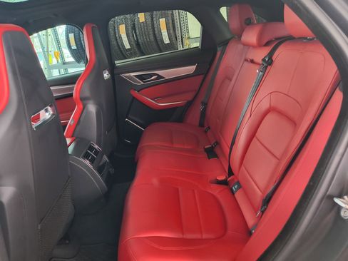 Used 2023 Jaguar F-PACE R-Dynamic S image 24