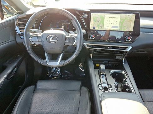 Used 2024 Lexus RX 350 AWD image 11