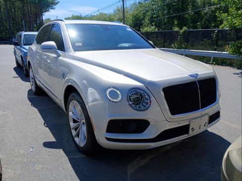 Used 2020 Bentley Bentayga AWD/4WD image 2
