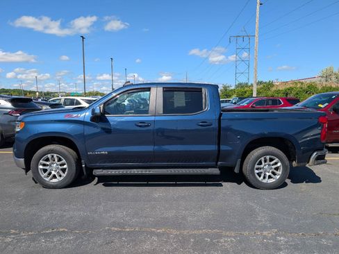 Used 2023 Chevrolet Silverado 1500 LT w/ Z71 Off-Road Package AWD/4WD image 7