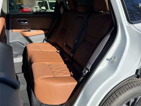 New 2026 Nissan Rogue Platinum w/ Platinum Premium Package AWD/4WD image 19