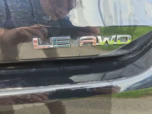 Used 2023 Toyota Highlander LE AWD/4WD image 26