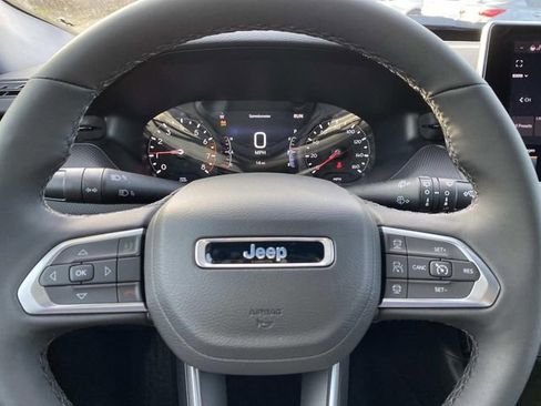 New 2026 Jeep Compass Limited image 12