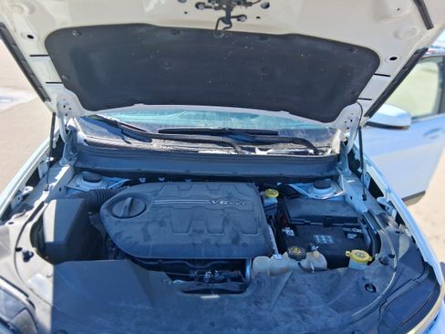 Used 2021 Jeep Cherokee Latitude Lux AWD/4WD image 5