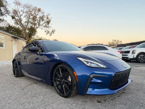 Used 2023 Toyota GR86 Premium w/ ALL Weather Mat Package (TMS) image 3