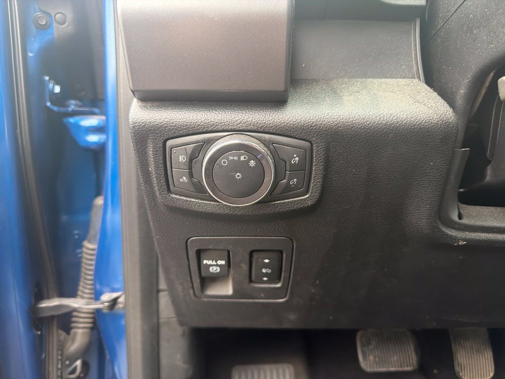 Used 2018 Ford F150 XLT w/ Equipment Group 302A Luxury AWD/4WD image 13