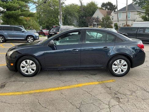 Used 2014 Chevrolet Cruze LS FWD image 7
