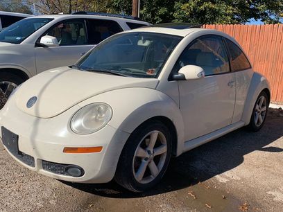 Used 2007 Volkswagen Beetle Coupe w/ Package 2
