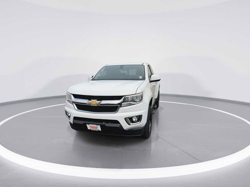 Used 2016 Chevrolet Colorado LT w/ LT Convenience Package image 3