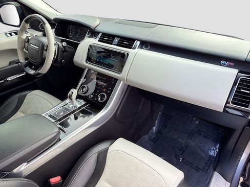 Used 2022 Land Rover Range Rover Sport SVR image 14