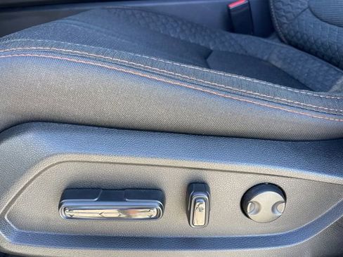 Used 2025 Honda Pilot Sport image 24