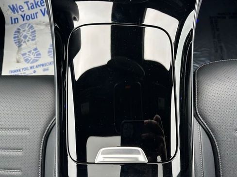 Used 2026 Mercedes-Benz GLC 300 4MATIC image 31