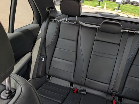 Used 2022 Mercedes-Benz GLE 350 image 12