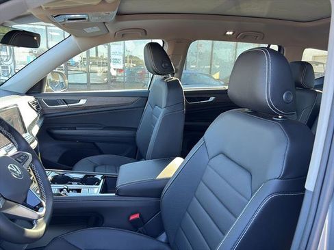 New 2026 Volkswagen Atlas SEL AWD/4WD image 16