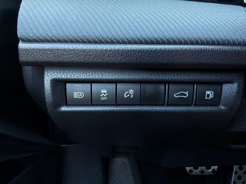 Used 2025 Toyota Camry SE FWD image 20
