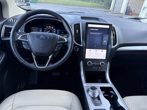 Used 2024 Ford Edge SEL image 22