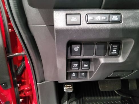 Used 2023 Nissan Frontier PRO-4X w/ Pro Convenience Package image 25