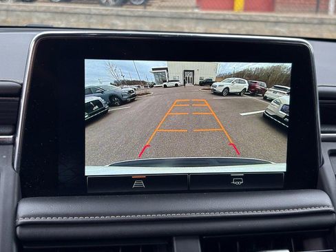 Used 2023 GMC Yukon SLT image 24