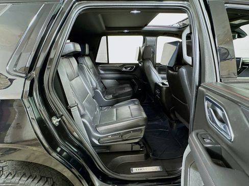 Used 2021 Chevrolet Tahoe RST w/ Luxury Package AWD/4WD image 29