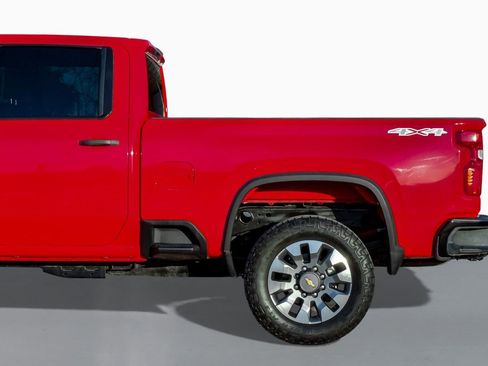 Used 2024 Chevrolet Silverado 2500 Custom w/ Custom Convenience Package image 13