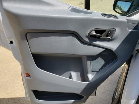 Used 2018 Ford Transit 150 130 Low Roof RWD image 11