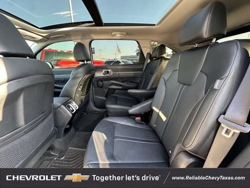 Used 2025 Kia Sorento SX FWD image 33