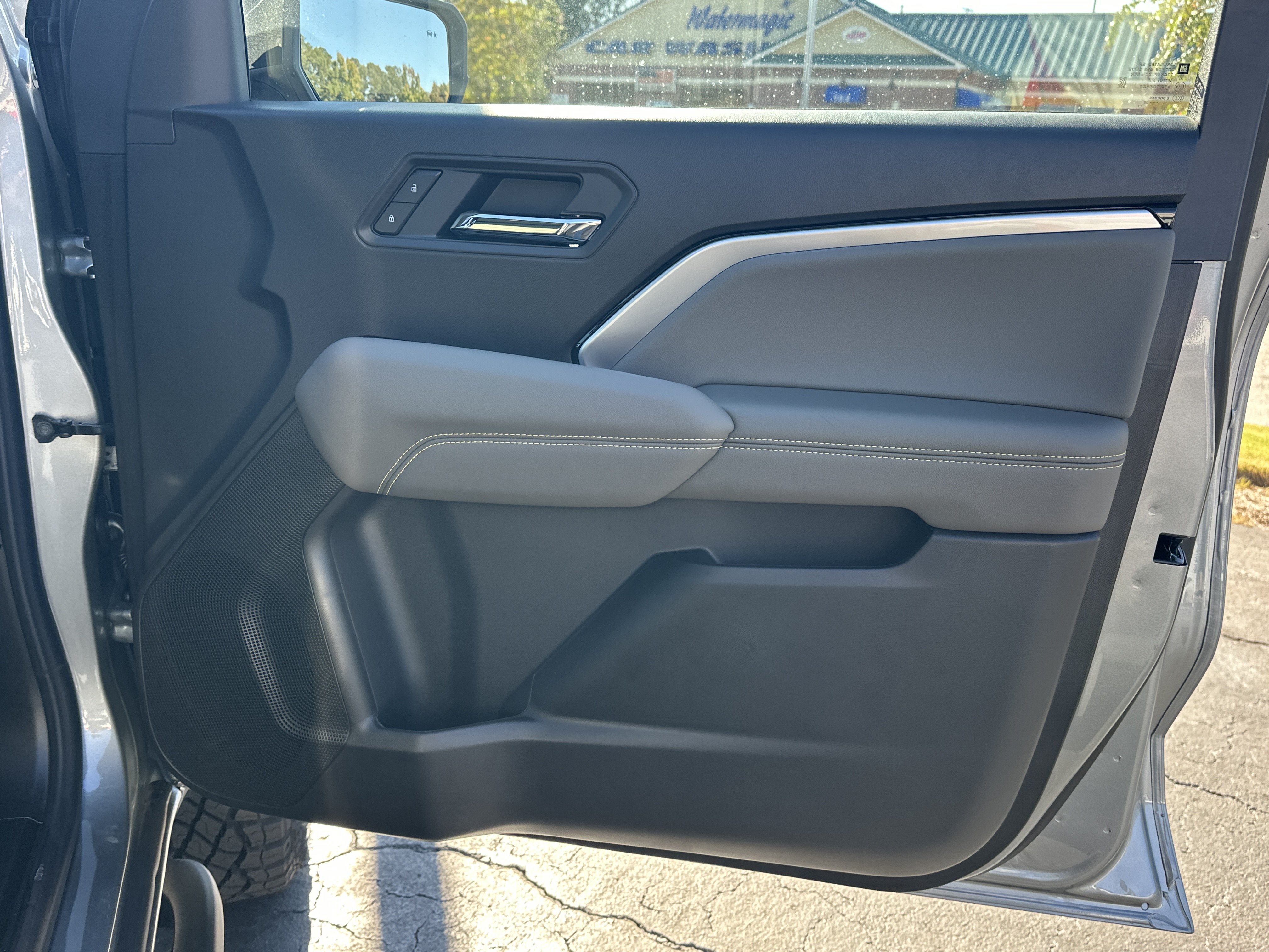 New 2026 Chevrolet Colorado ZR2 AWD/4WD image 16