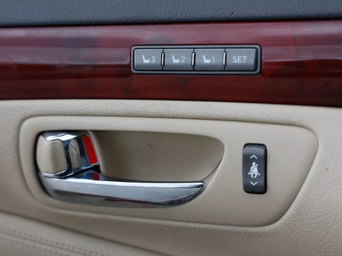 Used 2008 Lexus LS 460 RWD image 40
