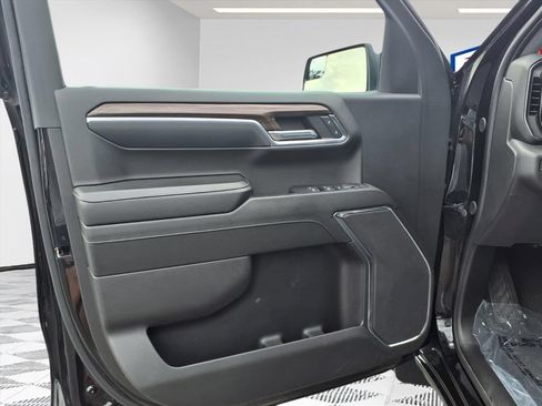 Certified 2024 Chevrolet Silverado 1500 LT AWD/4WD image 11