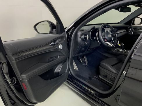 Used 2024 Alfa Romeo Stelvio Quadrifoglio w/ Active Assist Plus Package image 19