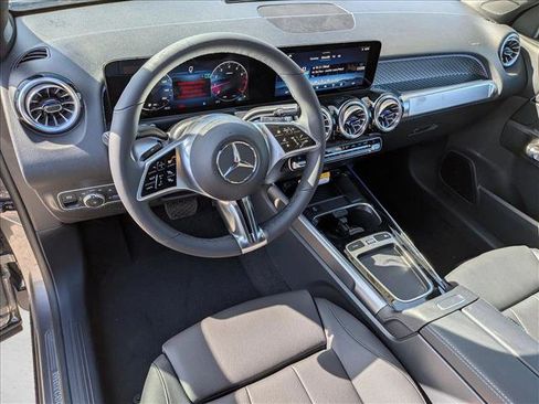 New 2026 Mercedes-Benz GLB 250 4MATIC image 3