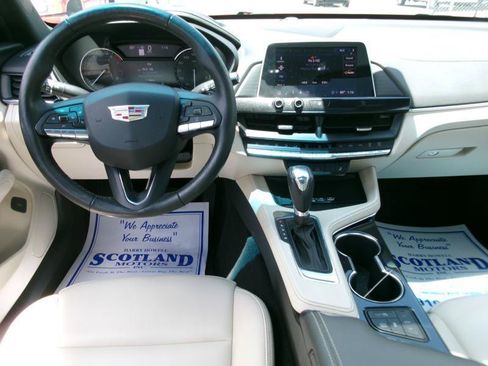 Used 2021 Cadillac CT4 Luxury w/ Sun And Sound Package RWD image 11