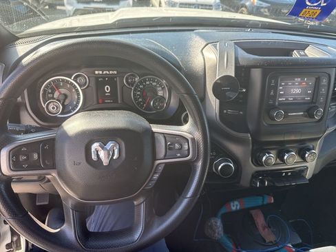 Used 2023 RAM 2500 Tradesman w/ Chrome Appearance Group image 11