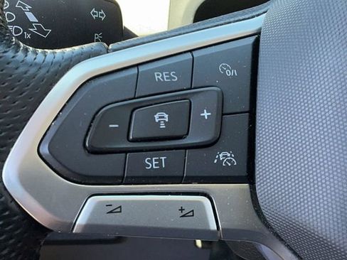Used 2023 Volkswagen Atlas SEL Premium AWD/4WD image 27