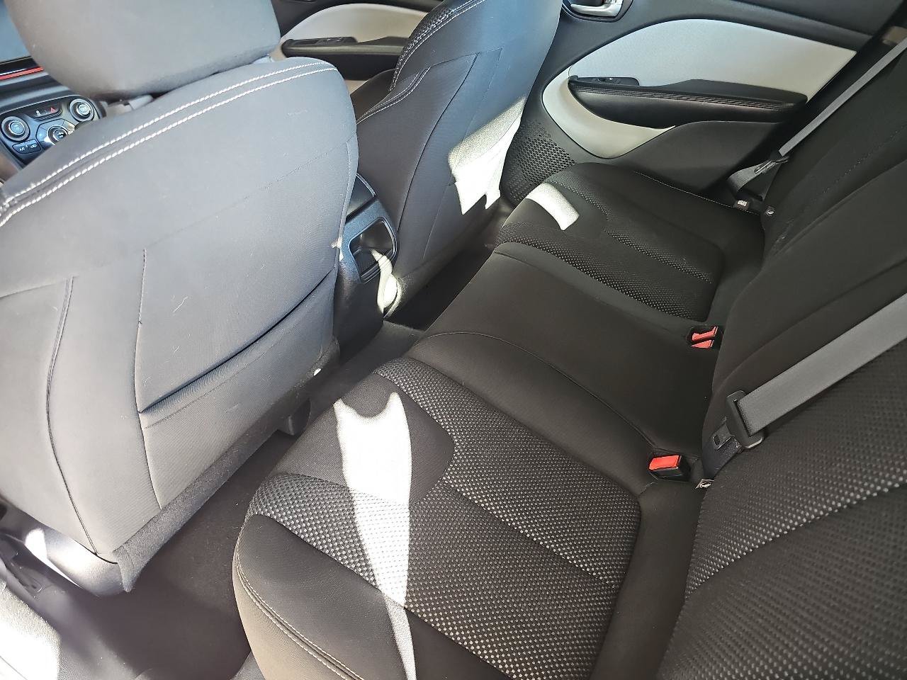 Used 2015 Dodge Dart SXT FWD image 12