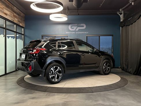 Used 2024 Subaru Crosstrek 2.0i Premium w/ Popular Package #4 image 3