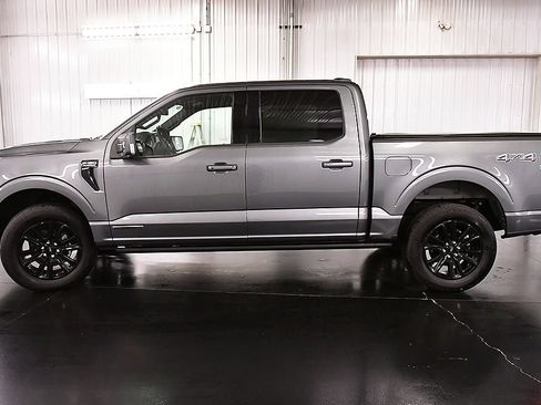 Used 2025 Ford F150 Platinum AWD/4WD image 4
