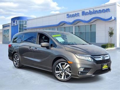 Used 2018 Honda Odyssey Elite