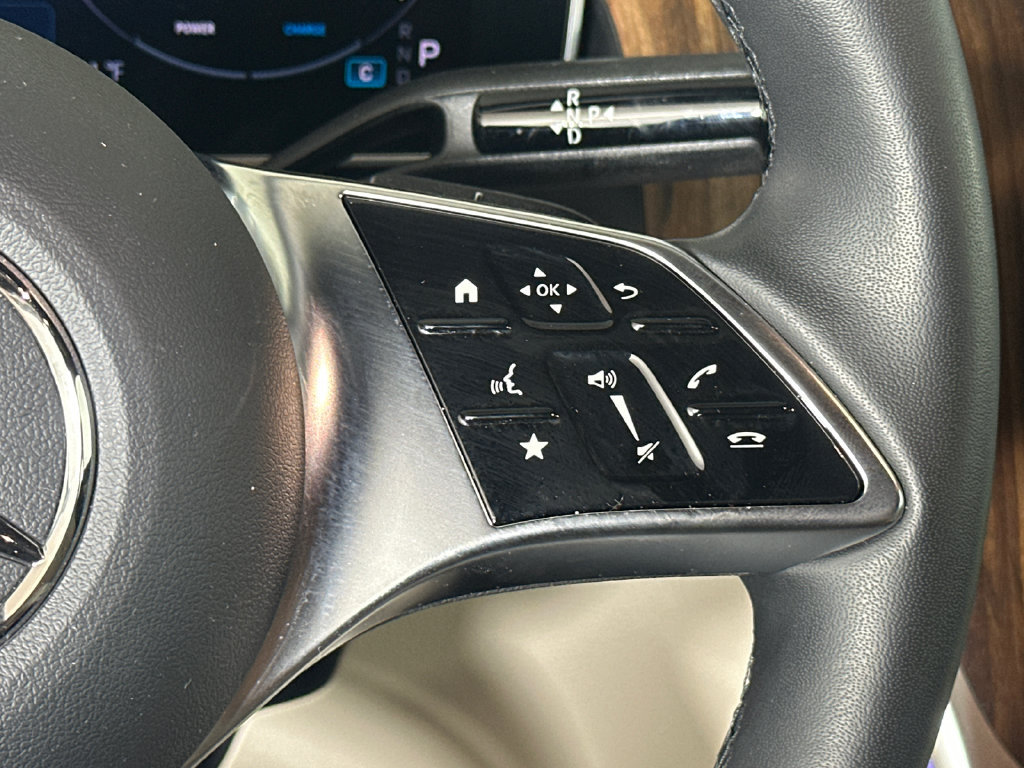 Certified 2026 Mercedes-Benz GLC 300 image 28