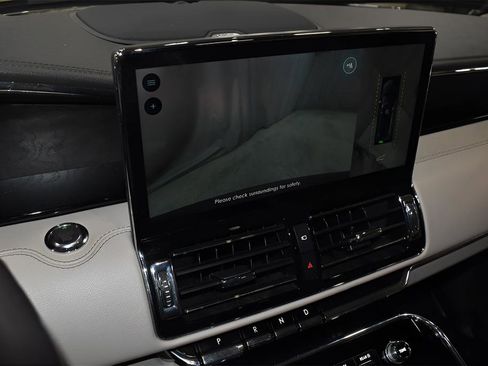 Used 2023 Lincoln Navigator L Reserve w/ Equipment Group 201A image 12