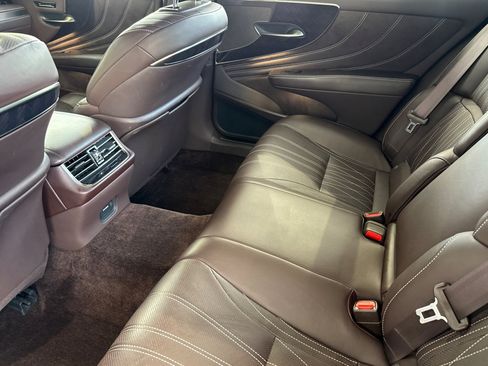 Used 2019 Lexus LS 500 w/ Interior Upgrade Package RWD image 15