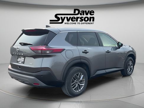 Used 2023 Nissan Rogue S AWD/4WD image 5